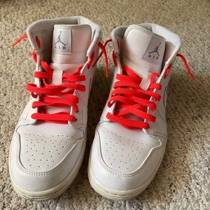 Nike Air Jordan 1 Mid